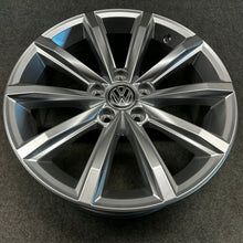 Load image into Gallery viewer, 1x Alufelge 17 Zoll 7.0" 5x112 40ET Glanz Silber 3G0601025D VW Passat Rim Wheel FEL2441236890vg