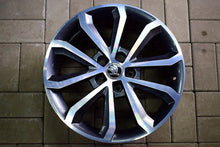Load image into Gallery viewer, 1x Alufelge 17 Zoll 7.0&quot; 5x112 49ET Glanz Grau 5E0601025BQ Mg Octavia Iii