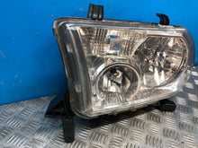 Load image into Gallery viewer, Frontscheinwerfer Toyota Tundra Ein Stück (Rechts oder Links) Headlight SCH3315138415yt