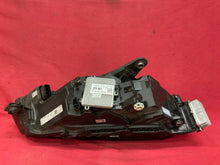 Laden Sie das Bild in den Galerie-Viewer, Frontscheinwerfer Skoda Superb III 3V1941015D LED Links Scheinwerfer Headlight