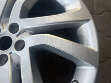 Laden Sie das Bild in den Galerie-Viewer, 1x Alufelge 20 Zoll 8.0" 5x108 45ET HK7M1007BA Land Rover Rim Wheel FEL5938860827ww