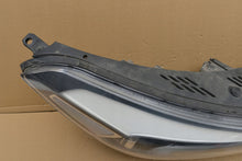 Load image into Gallery viewer, Frontscheinwerfer Hyundai Tucson 92102-D7100 Rechts Scheinwerfer Headlight SCH7845579683pj