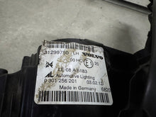 Laden Sie das Bild in den Galerie-Viewer, Frontscheinwerfer Volvo C70 II 31299750 Links Scheinwerfer Headlight