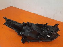 Load image into Gallery viewer, Frontscheinwerfer Toyota Yaris EU-K06 Links Scheinwerfer Headlight SCH5141667782ez