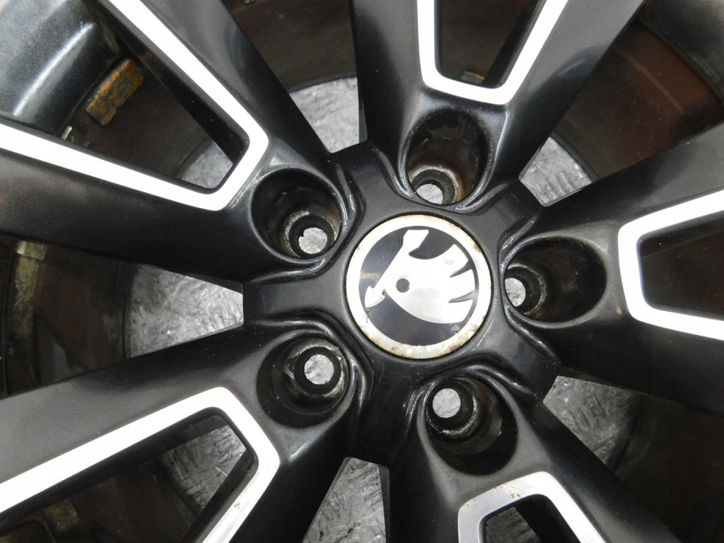 1x Alufelge 17 Zoll 7.0" 5x112 45ET Matt 5L0601025AC 5L0601025F Skoda Yeti FEL4712702304ie