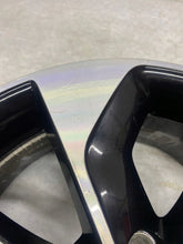 Laden Sie das Bild in den Galerie-Viewer, 1x Alufelge 16 Zoll 6.5&quot; 4x100 403009007R Renault Clio IV Captur Rim Wheel