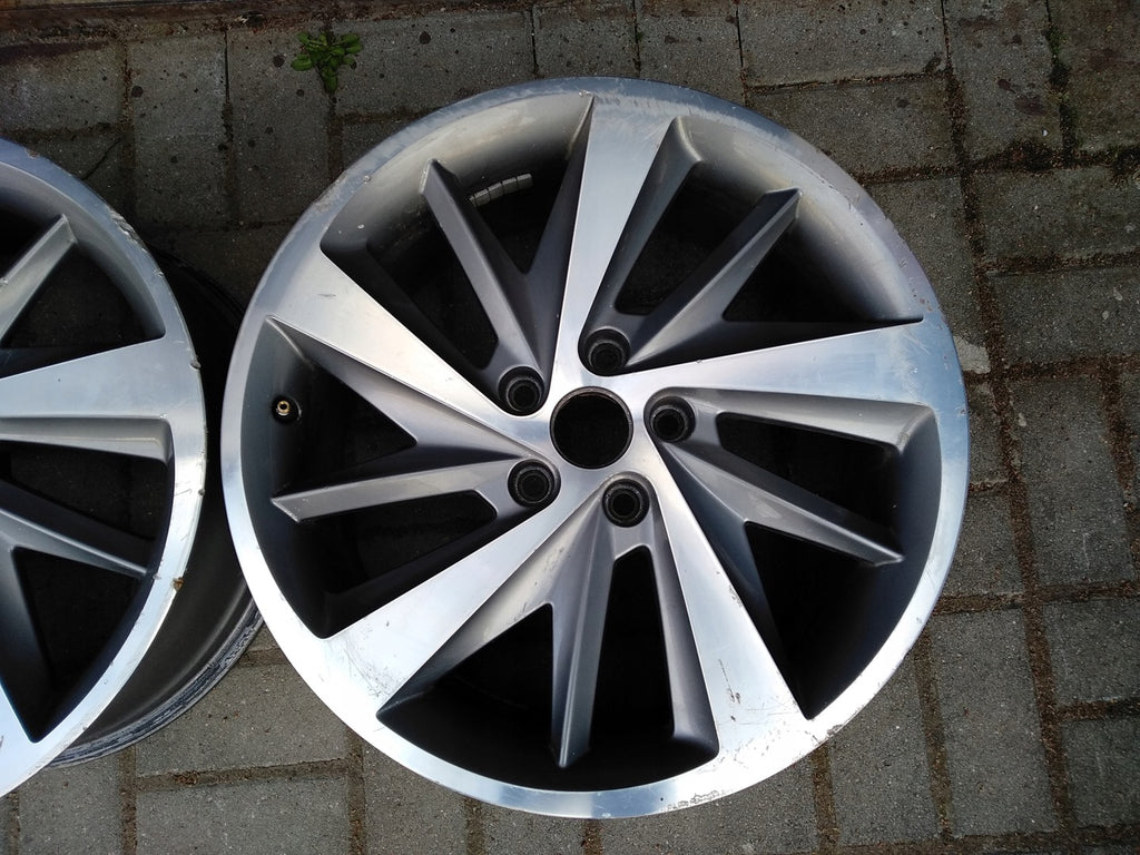 1x Alufelge 18 Zoll 7.5" 5x112 51ET Glanz Grau 5F0601025E Mg Leon Rim Wheel