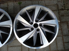 Load image into Gallery viewer, 1x Alufelge 18 Zoll 7.5&quot; 5x112 51ET Glanz Grau 5F0601025E Mg Leon Rim Wheel