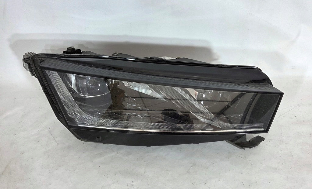 Frontscheinwerfer Skoda Octavia IV 5E4941016A LED Rechts Scheinwerfer Headlight SCH5781401759se