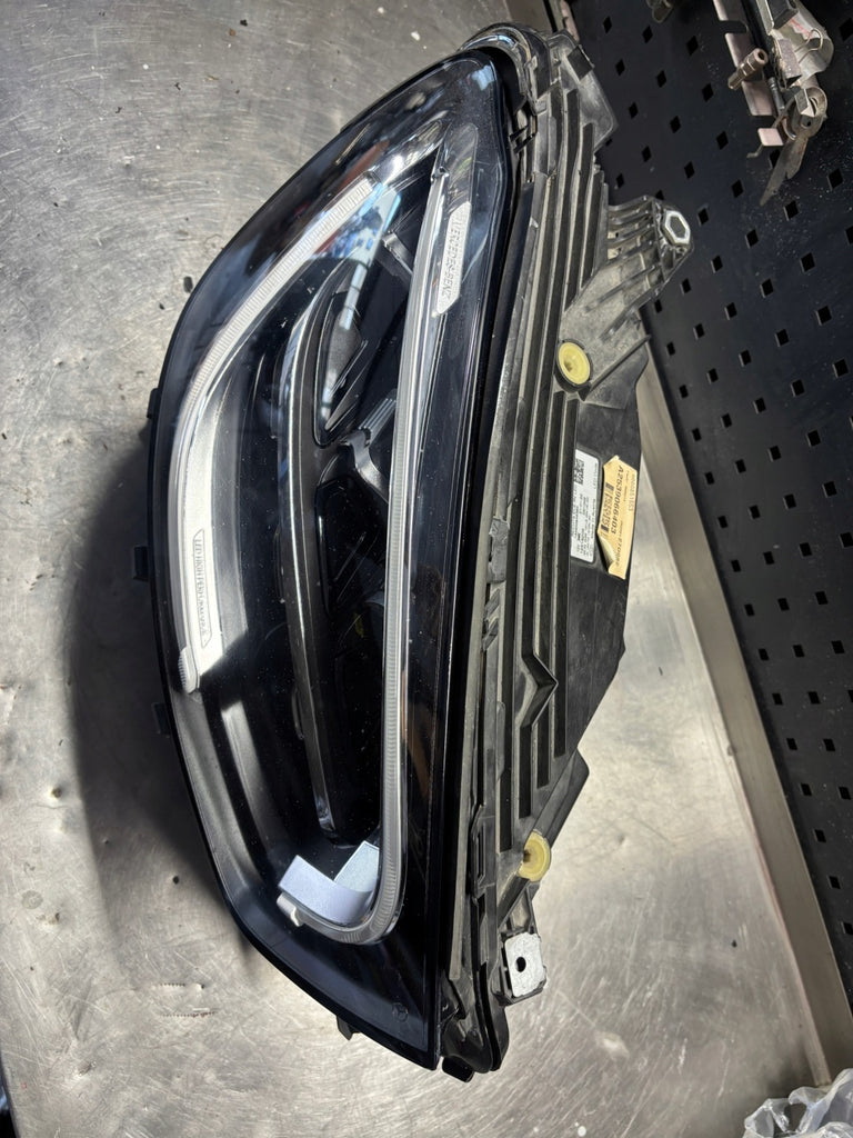 Frontscheinwerfer Mercedes-Benz Glc X253 A2539066403 Rechts Headlight SCH9673453478fh