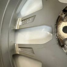 Load image into Gallery viewer, 1x Alufelge 17 Zoll 7.0" 5x100 51ET Glanz Silber 6F0601025 Seat Ibiza Rim Wheel FEL9736391089jf