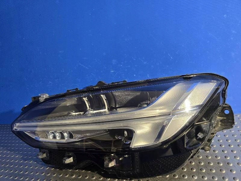 Frontscheinwerfer Volvo S90 V90 32228310 LED Links Scheinwerfer Headlight SCH9879333612cb