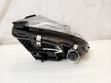 Laden Sie das Bild in den Galerie-Viewer, Frontscheinwerfer Mercedes-Benz W205 A2059061506KZ LED Links Headlight SCH4526353936vq
