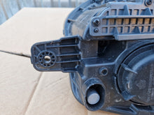 Load image into Gallery viewer, Frontscheinwerfer Hyundai Kona HF921-61120 Rechts Scheinwerfer Headlight SCH2004273141ww