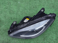 Load image into Gallery viewer, Frontscheinwerfer Mercedes-Benz W246 130702377207 Links Scheinwerfer Headlight SCH9320062840ni