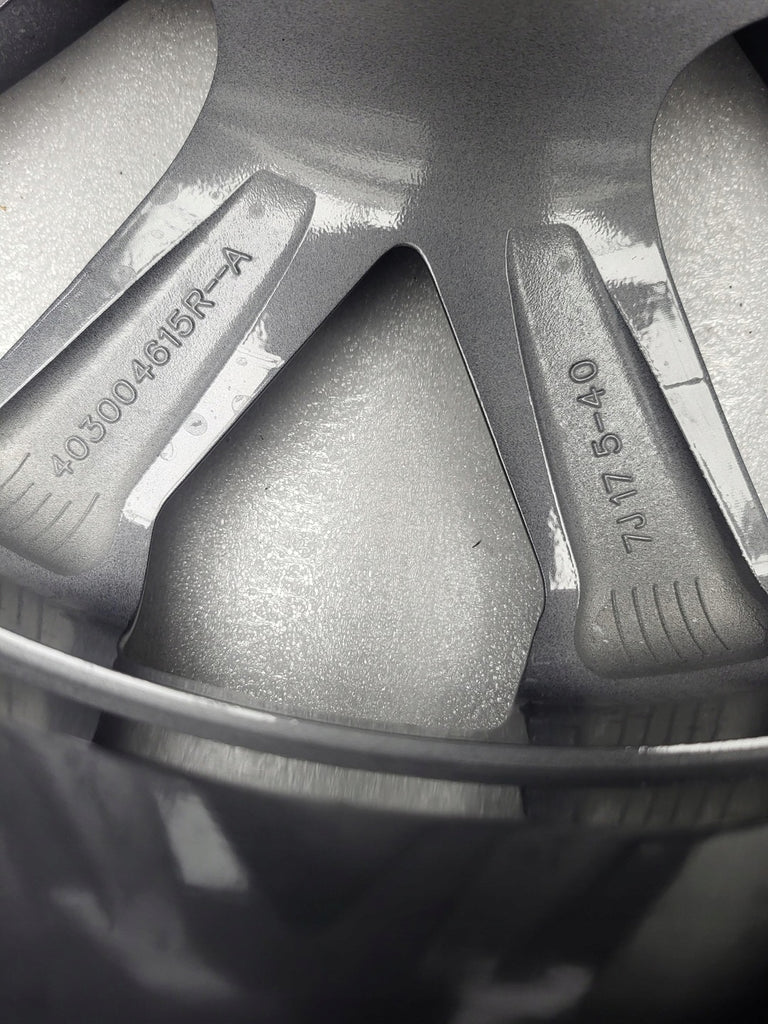 1x Alufelge 17 Zoll 7.0" 5x114.3 40ET 403008804R Renault Koleos Kadjar Rim Wheel