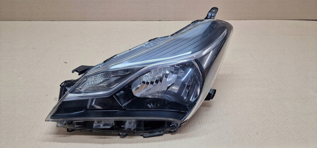 Frontscheinwerfer Toyota Yaris D1950D196- Links Scheinwerfer Headlight SCH7196904933eo