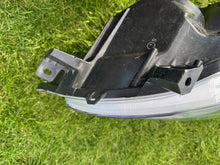 Laden Sie das Bild in den Galerie-Viewer, Frontscheinwerfer Toyota Corolla Verso 81070-0F101-00 Xenon Links Headlight SCH9121975516mv