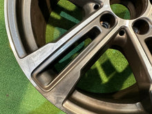 Laden Sie das Bild in den Galerie-Viewer, 1x Alufelge 18 Zoll 8.0" 5x112 43ET A2134015700 Mercedes-Benz W213 Rim Wheel FEL2942540605bv