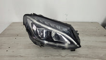 Laden Sie das Bild in den Galerie-Viewer, Frontscheinwerfer Mercedes-Benz W205 A2059062604 LED Rechts Headlight SCH6635943110vv
