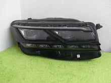Laden Sie das Bild in den Galerie-Viewer, Frontscheinwerfer VW Touareg 761941082A Rechts Scheinwerfer Headlight