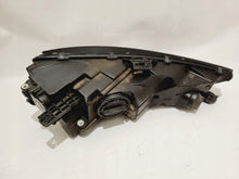 Load image into Gallery viewer, Frontscheinwerfer Audi A4 B9 8W0941005 8W0941006 Xenon Rechts oder Links