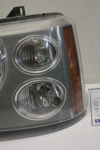 Laden Sie das Bild in den Galerie-Viewer, Frontscheinwerfer Land Rover Range L322 7H4213W030BA Xenon Rechts oder Links SCH4405112119vf
