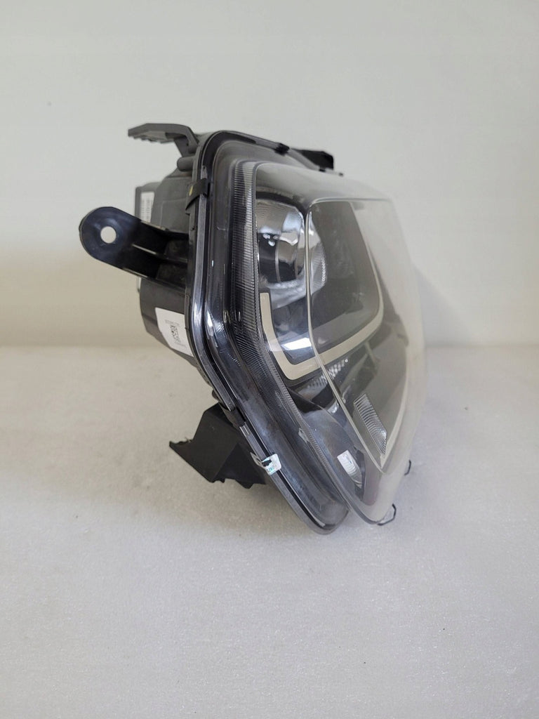 Frontscheinwerfer Dacia Duster 260609367R Links Scheinwerfer Headlight SCH2315108429bz
