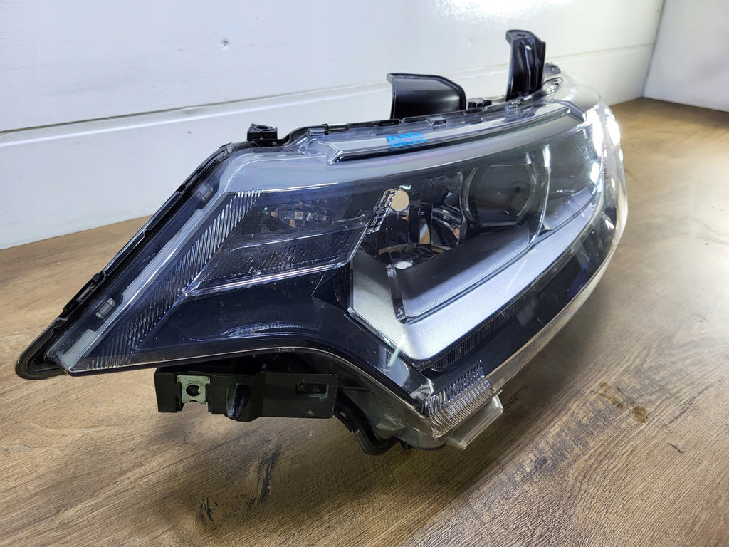 Frontscheinwerfer Mitsubishi Outlander III ECM921-22A10 Links Headlight