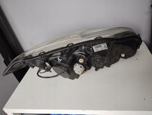 Laden Sie das Bild in den Galerie-Viewer, Frontscheinwerfer Renault Laguna III 260600040R Xenon Links Headlight