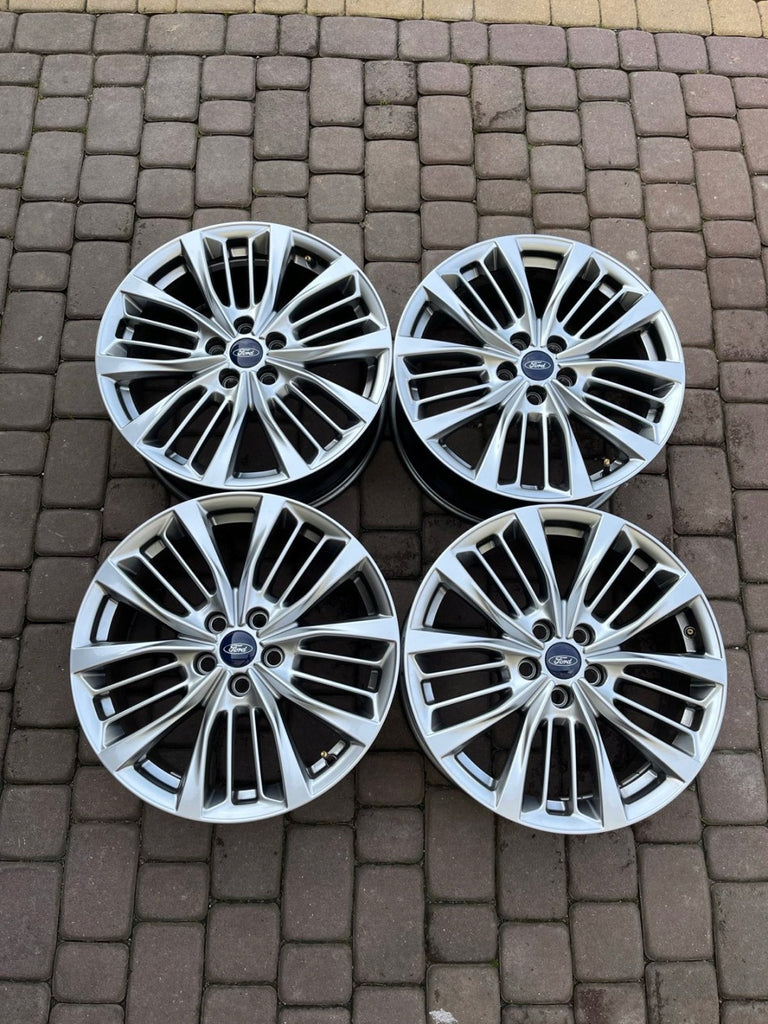 4x Alufelge 18 Zoll 7.5" 5x108 50ET Glanz Grau LV4J-1007-A1A Ford Kuga I FEL4449011613qe