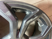 Laden Sie das Bild in den Galerie-Viewer, 1x Alufelge 17 Zoll 7.0" 4x108 H1BJ-1007-M1A Ford Fiesta I Rim Wheel FEL8574816090sa