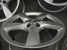 Laden Sie das Bild in den Galerie-Viewer, 4x Alufelge 17 Zoll 7.5" 5x112 37ET Glanz Silber Audi Rim Wheel FEL8577663336pc