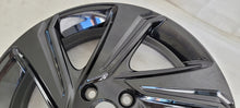 Laden Sie das Bild in den Galerie-Viewer, 1x Alufelge 17 Zoll 5.0&quot; 4x100 40ET PW457-0H015 Toyota Aygo Rim Wheel