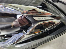 Laden Sie das Bild in den Galerie-Viewer, Frontscheinwerfer Mercedes-Benz Gla H247 A2479064906 LED Links Headlight SCH4387376792nq
