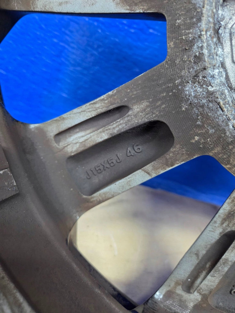 1x Alufelge 15 Zoll Mitsubishi Space Star Colt I Rim Wheel FEL2847736898ur