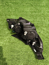 Load image into Gallery viewer, Frontscheinwerfer Kia Optima 92101D4040 Links Scheinwerfer Headlight SCH6801420633sn