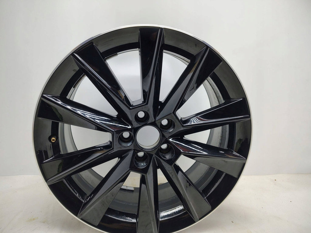 1x Alufelge 17 Zoll 7.0" 5x100 46ET Glanz Graphit 5JJ601025A Skoda Fabia I FEL7860636194st