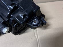 Laden Sie das Bild in den Galerie-Viewer, Frontscheinwerfer Skoda Enyaq 5LB941015 LED Links Scheinwerfer Headlight