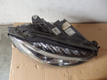 Laden Sie das Bild in den Galerie-Viewer, Frontscheinwerfer Mercedes-Benz W205 A2059063204 LED Rechts Headlight