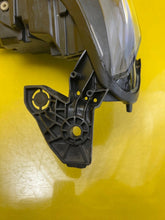 Laden Sie das Bild in den Galerie-Viewer, Frontscheinwerfer Opel Corsa F 39162654 LED Rechts Scheinwerfer Headlight SCH5205032600hh