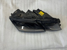 Laden Sie das Bild in den Galerie-Viewer, Frontscheinwerfer Skoda Octavia III 030110423200 5E1941016D Rechts Headlight SCH5155650427no