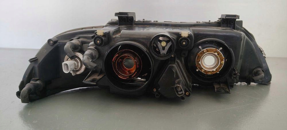Frontscheinwerfer BMW 5 E39 Xenon Links Scheinwerfer Headlight SCH7401889039rr