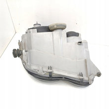 Laden Sie das Bild in den Galerie-Viewer, Frontscheinwerfer Mercedes-Benz W203 A2038200161 Links Scheinwerfer Headlight SCH2688600706yl