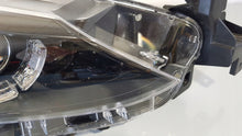 Laden Sie das Bild in den Galerie-Viewer, Frontscheinwerfer Mazda Gj Full LED Rechts Scheinwerfer Headlight