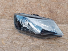 Laden Sie das Bild in den Galerie-Viewer, Frontscheinwerfer Skoda Fabia III 6V1941016B Rechts Scheinwerfer Headlight SCH3840848008dz