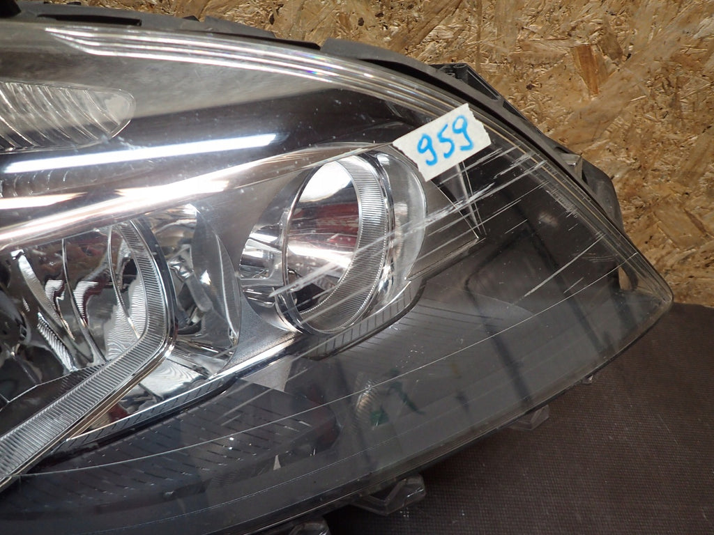 Frontscheinwerfer Mercedes-Benz W246 A2468200261 Rechts Scheinwerfer Headlight