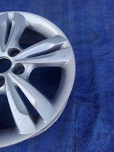 Laden Sie das Bild in den Galerie-Viewer, 1x Alufelge 17 Zoll 6.5" 5x114.3 48ET Hyundai Ix35 Rim Wheel FEL1340204112xi