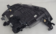 Laden Sie das Bild in den Galerie-Viewer, Frontscheinwerfer VW T-Roc 2GA941036AF Full LED Rechts Scheinwerfer Headlight