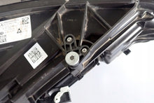Laden Sie das Bild in den Galerie-Viewer, Frontscheinwerfer Mercedes-Benz W177 A1779063705 85122000 Links Headlight SCH6566868607rm